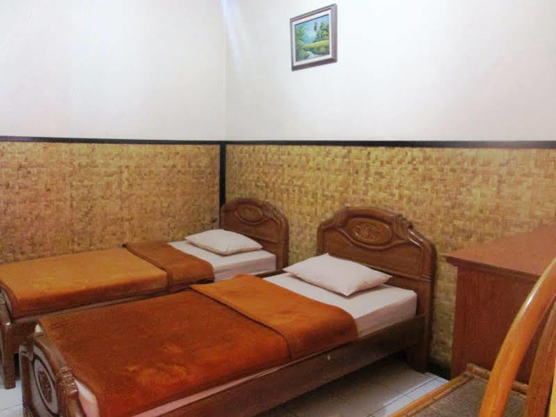 Lingga Guest House Jayagiri Lembang Exterior photo